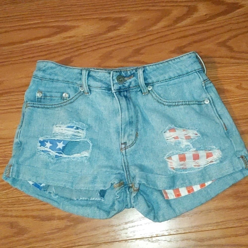 Bullhead high rise distressed jean shorts patriotic  Sz 3 EUC